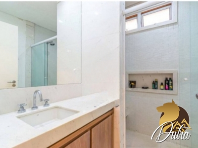 Padrão Jardim Paulista 495m² 03 Dormitórios 03 Suítes 3 Vagas