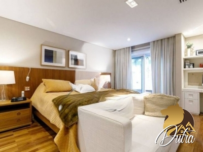 Padrão Jardim Paulista 495m² 03 Dormitórios 03 Suítes 3 Vagas