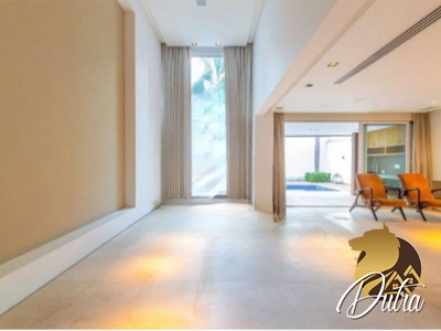 Padrão Jardim Paulista 495m² 03 Dormitórios 03 Suítes 3 Vagas