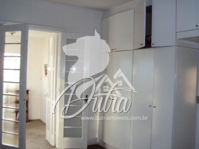 Padrão Jardim Paulista 302m² 03 Dormitórios 01 Suítes 7 Vagas