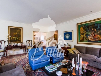 Padrão Jardim América 1062m² 03 Dormitórios 02 Suítes 4 Vagas