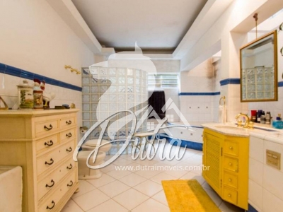 Padrão Jardim América 1062m² 03 Dormitórios 02 Suítes 4 Vagas