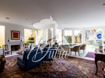 Padrão Jardim América 1062m² 03 Dormitórios 02 Suítes 4 Vagas