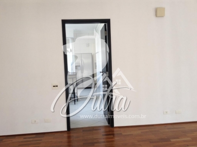 Vila Romana Jardim América 223 m² 2 Dormitórios 2 Suítes 3 Vagas Depósito