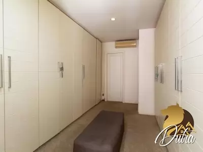 Padrão Jardim Paulista 331m² 03 Dormitórios 02 Suítes 4 Vagas
