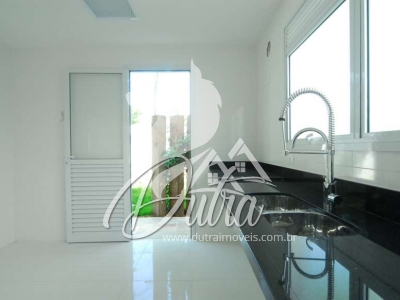 Casa em Condomínio Fechado Jardim Cordeiro 587 m² 4 Suítes 6 Vagas