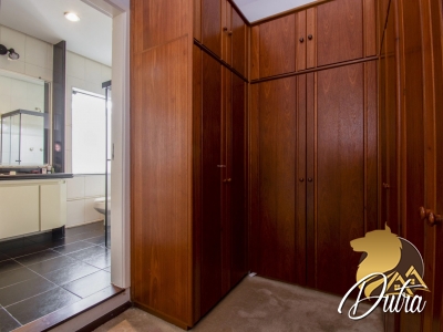 Padrão Moema 240m² 04 Dormitórios 02 Suítes 3 Vagas