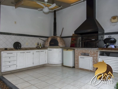 Padrão Moema 240m² 04 Dormitórios 02 Suítes 3 Vagas