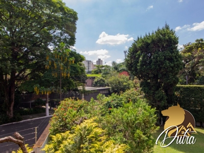 Padrão Alto de Pinheiros 412m² 04 Dormitórios 02 Suítes 4 Vagas