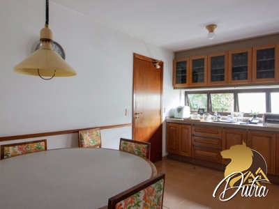Padrão Alto de Pinheiros 412m² 04 Dormitórios 02 Suítes 4 Vagas