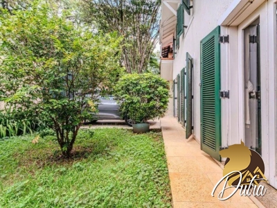 Padrão Alto de Pinheiros 230m² 04 Dormitórios 02 Suítes 4 Vagas