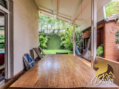 Padrão Alto de Pinheiros 230m² 04 Dormitórios 02 Suítes 4 Vagas