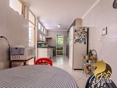 Padrão Alto de Pinheiros 230m² 04 Dormitórios 02 Suítes 4 Vagas