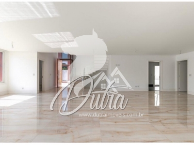 Condominio Porto Fino Parque Colonial 751m² 04 Dormitórios 04 Suítes 8 Vagas