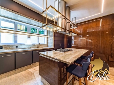 Padrão Jardim Europa 928m² 04 Dormitórios 04 Suítes 16 Vagas