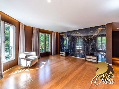 Padrão Jardim Europa 928m² 04 Dormitórios 04 Suítes 16 Vagas