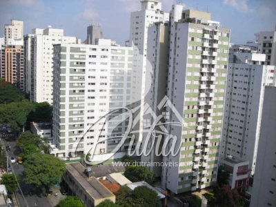 Aldemir Martins Moema 275m² 05 Dormitórios 03 Suítes 3 Vagas