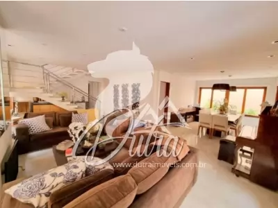 Casa de Condomínio Parque dos Príncipes 460m² 04 Dormitórios 04 Suítes 5 Vagas