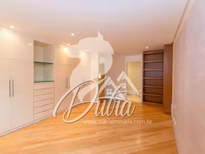 Casa de Condomínio Santo Amaro 300m² 04 Dormitórios 02 Suítes 4 Vagas