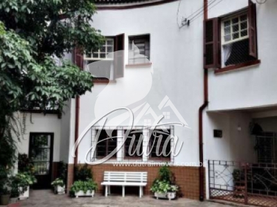 Casa em Rua Fechada Jardim Paulista 300 m² 5 Dormitórios 3 Suítes 3 Vagas