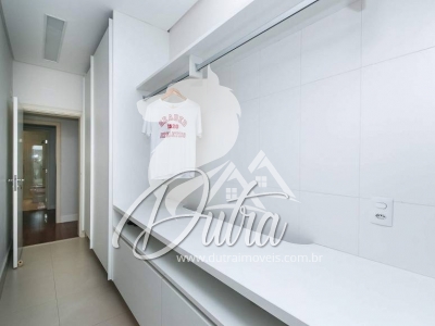 Villa D'este Vila Suzana 393m² 04 Dormitórios 03 Suítes 6 Vagas