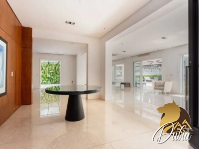 Sobrado Jardim Europa 531m² 09 Dormitórios 06 Suítes 4 Vagas