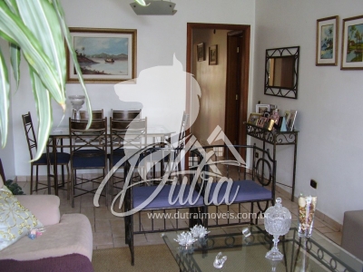 Casa Alto de Pinheiros 180m² 4 Dormitórios 1 Suíte 4 Vagas