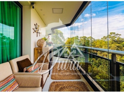 Condominio da Chacara Santa Helena Santo Amaro 350m² 04 Dormitórios 04 Suítes 3 Vagas