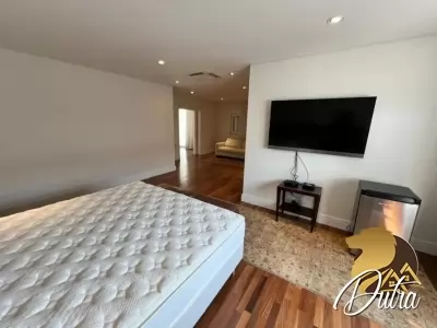 Padrão Jardim América 697m² 04 Dormitórios 04 Suítes 8 Vagas