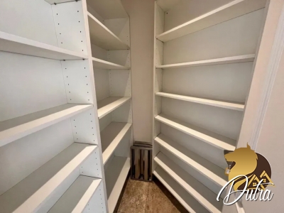 Padrão Jardim América 697m² 04 Dormitórios 04 Suítes 8 Vagas