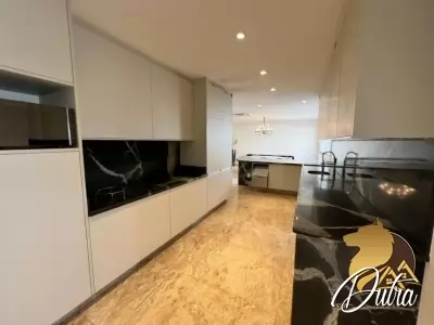 Padrão Jardim América 697m² 04 Dormitórios 04 Suítes 8 Vagas