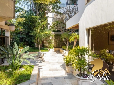 Vila Tivolli Indianópolis 210m² 04 Dormitórios 03 Suítes 3 Vagas