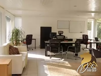 Padrão Santo Amaro 695m² 04 Dormitórios 04 Suítes 3 Vagas