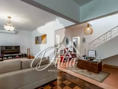 Padrão Jardim Europa 400m² 04 Dormitórios 02 Suítes 3 Vagas