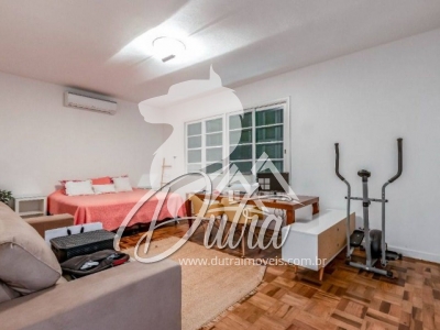 Padrão Jardim Europa 400m² 04 Dormitórios 02 Suítes 3 Vagas