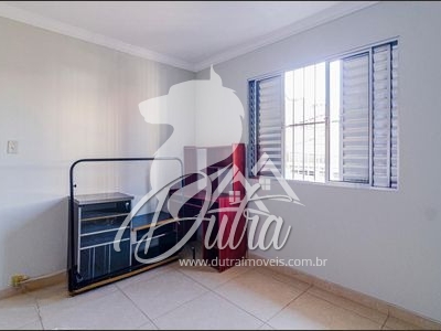 Casa de Condomínio Pinheiros Pinheiros 220m² 03 Dormitórios 2 Vagas