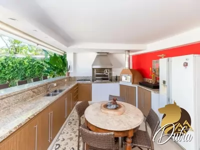 Padrão Alto de Pinheiros 413m² 05 Dormitórios 03 Suítes 4 Vagas