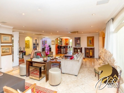Padrão Alto de Pinheiros 413m² 05 Dormitórios 03 Suítes 4 Vagas