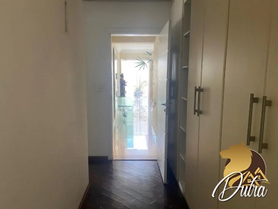 Padrão Campo Belo 682m² 03 Dormitórios 03 Suítes 8 Vagas