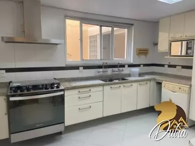 Padrão Campo Belo 682m² 03 Dormitórios 03 Suítes 8 Vagas