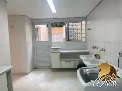 Padrão Campo Belo 682m² 03 Dormitórios 03 Suítes 8 Vagas