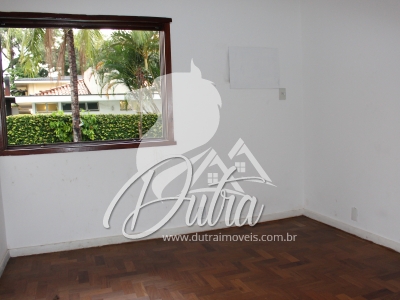 Padrão Vila Madalena 353m² 04 Dormitórios 02 Suítes 15 Vagas