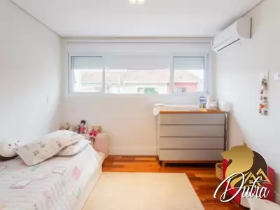 Casa de Vila Vila Olímpia Vila Olímpia 160m² 03 Dormitórios 03 Suítes 2 Vagas