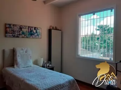 Casa Groelandia Jardim América 175m² 03 Dormitórios 01 Suítes 3 Vagas