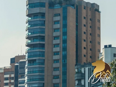 Saint Hilaire Paraíso 768m² 05 Dormitórios 05 Suítes 6 Vagas