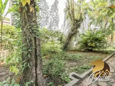 Padrão Jardim Paulista 345m² 05 Dormitórios 03 Suítes 4 Vagas