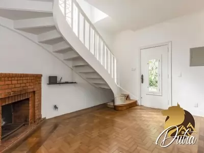 Padrão Jardim Paulista 345m² 05 Dormitórios 03 Suítes 4 Vagas