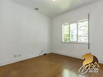 Padrão Jardim Paulista 345m² 05 Dormitórios 03 Suítes 4 Vagas