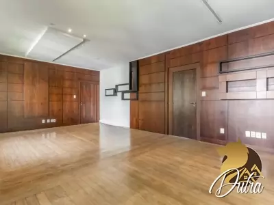Padrão Jardim Paulista 345m² 05 Dormitórios 03 Suítes 4 Vagas