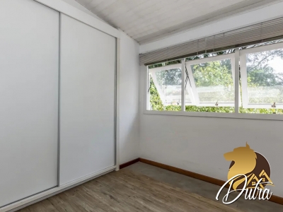 Padrão Jardim Paulista 345m² 05 Dormitórios 03 Suítes 4 Vagas